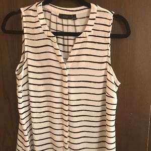 Apt 9 sleeveless blouse